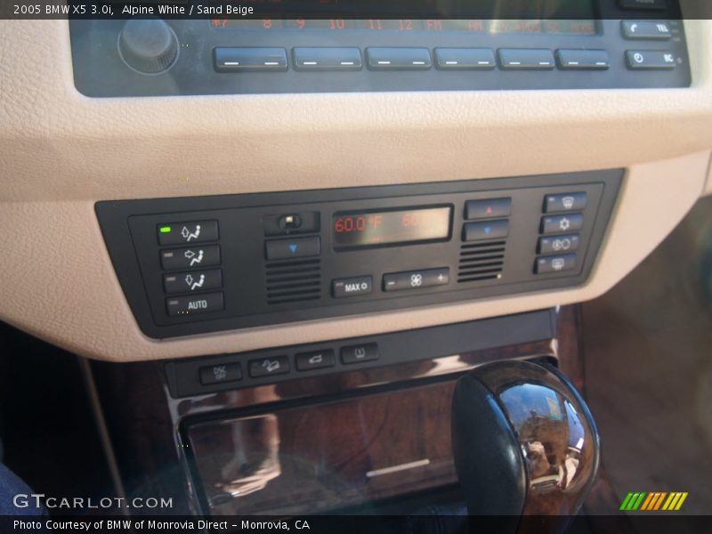 Alpine White / Sand Beige 2005 BMW X5 3.0i