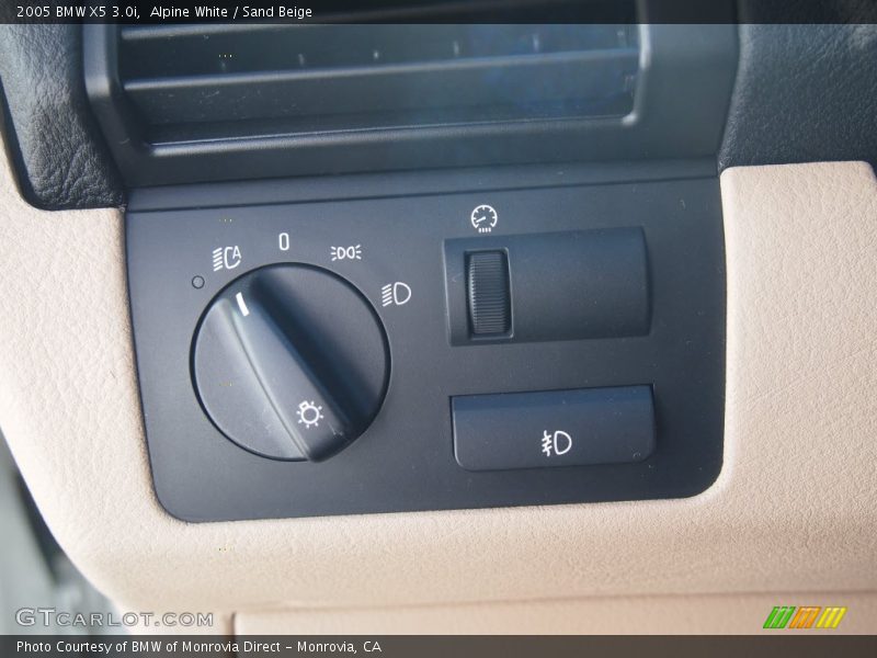 Alpine White / Sand Beige 2005 BMW X5 3.0i