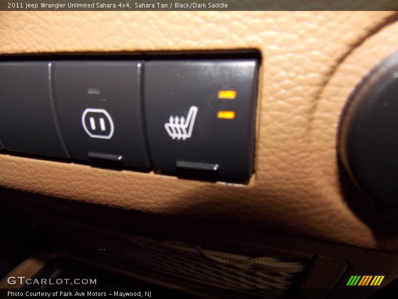 Sahara Tan / Black/Dark Saddle 2011 Jeep Wrangler Unlimited Sahara 4x4