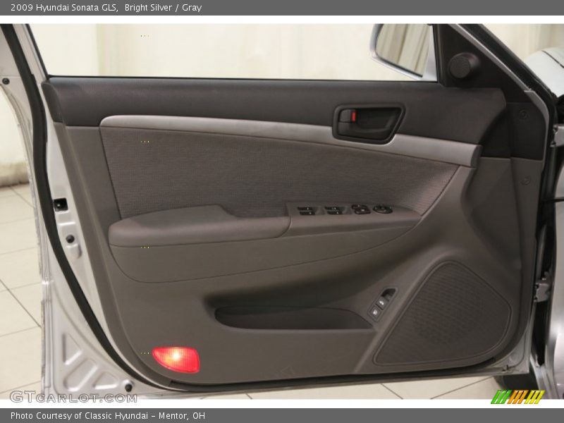Bright Silver / Gray 2009 Hyundai Sonata GLS