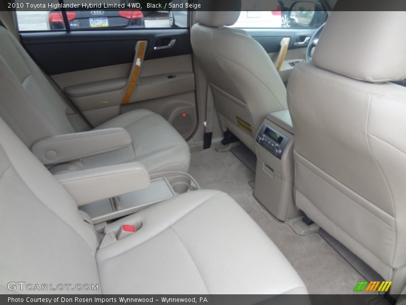 Black / Sand Beige 2010 Toyota Highlander Hybrid Limited 4WD