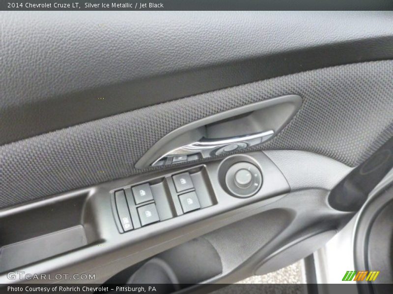 Silver Ice Metallic / Jet Black 2014 Chevrolet Cruze LT