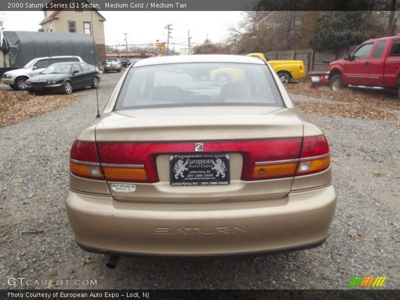 Medium Gold / Medium Tan 2000 Saturn L Series LS1 Sedan