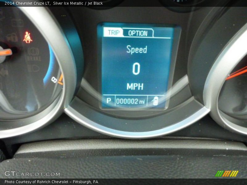 Silver Ice Metallic / Jet Black 2014 Chevrolet Cruze LT