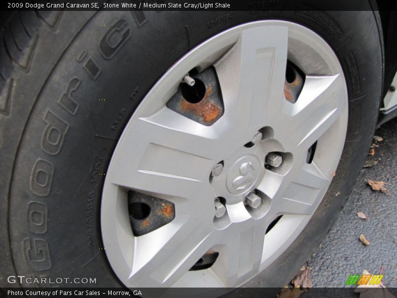 Stone White / Medium Slate Gray/Light Shale 2009 Dodge Grand Caravan SE