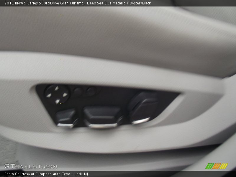 Deep Sea Blue Metallic / Oyster/Black 2011 BMW 5 Series 550i xDrive Gran Turismo