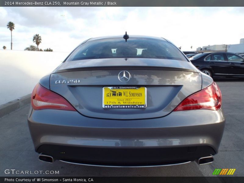 Mountain Gray Metallic / Black 2014 Mercedes-Benz CLA 250