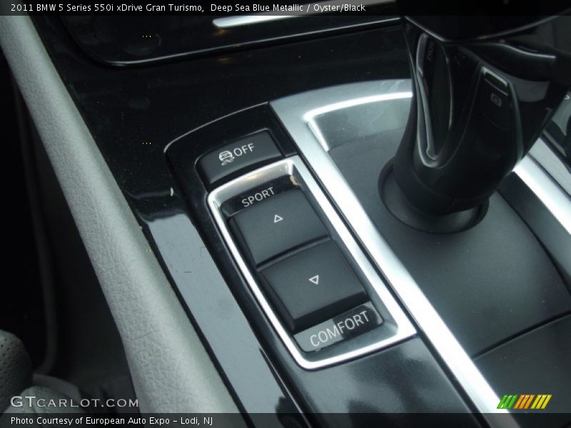 Deep Sea Blue Metallic / Oyster/Black 2011 BMW 5 Series 550i xDrive Gran Turismo
