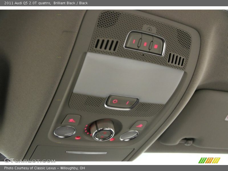 Brilliant Black / Black 2011 Audi Q5 2.0T quattro