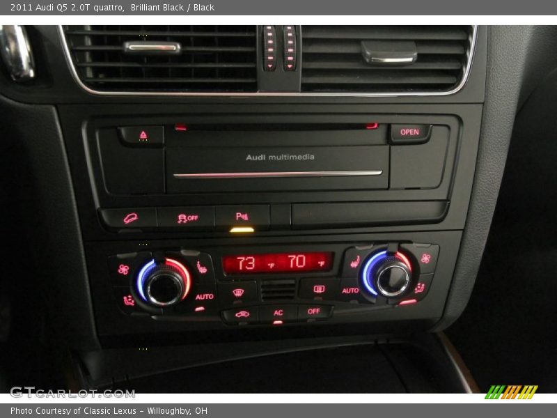 Brilliant Black / Black 2011 Audi Q5 2.0T quattro