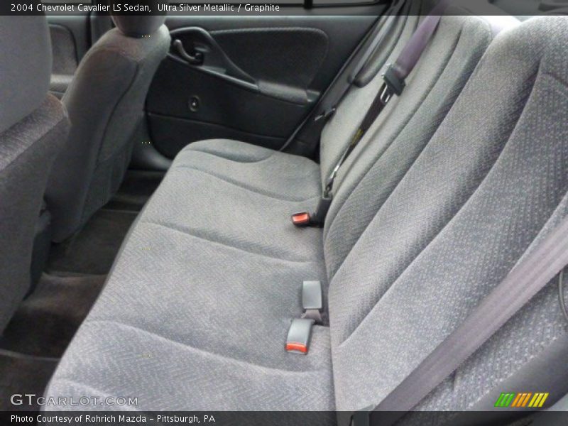 Ultra Silver Metallic / Graphite 2004 Chevrolet Cavalier LS Sedan