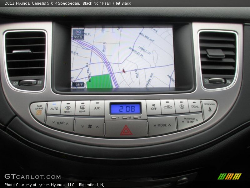 Navigation of 2012 Genesis 5.0 R Spec Sedan
