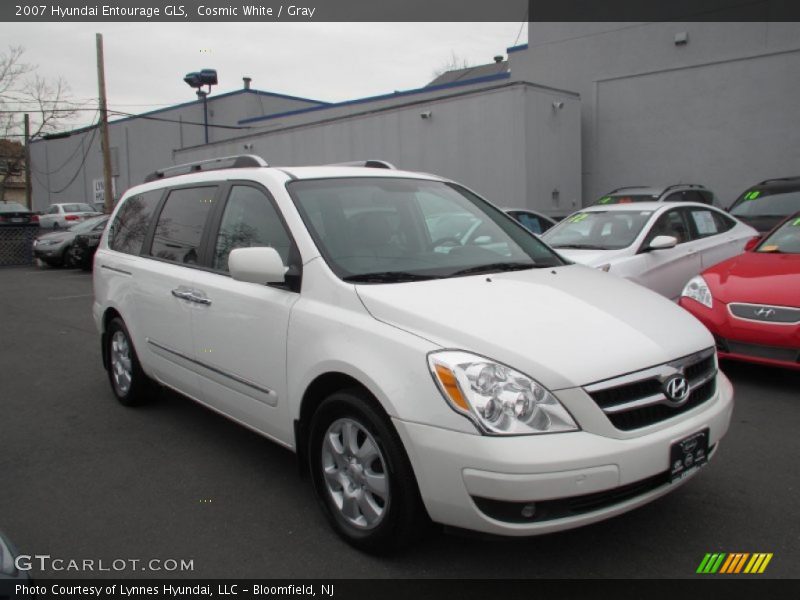 Cosmic White / Gray 2007 Hyundai Entourage GLS