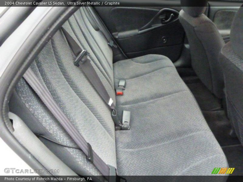 Ultra Silver Metallic / Graphite 2004 Chevrolet Cavalier LS Sedan