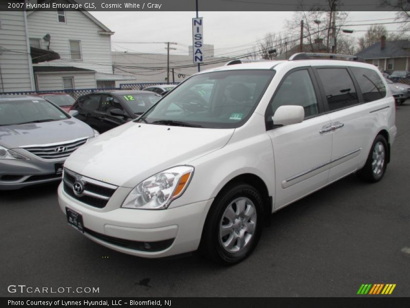 Cosmic White / Gray 2007 Hyundai Entourage GLS