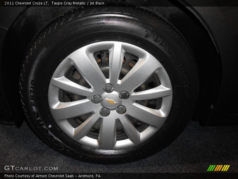 Taupe Gray Metallic / Jet Black 2011 Chevrolet Cruze LT