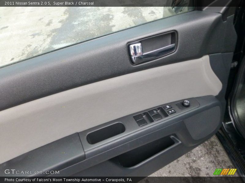 Super Black / Charcoal 2011 Nissan Sentra 2.0 S