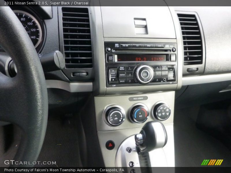 Super Black / Charcoal 2011 Nissan Sentra 2.0 S