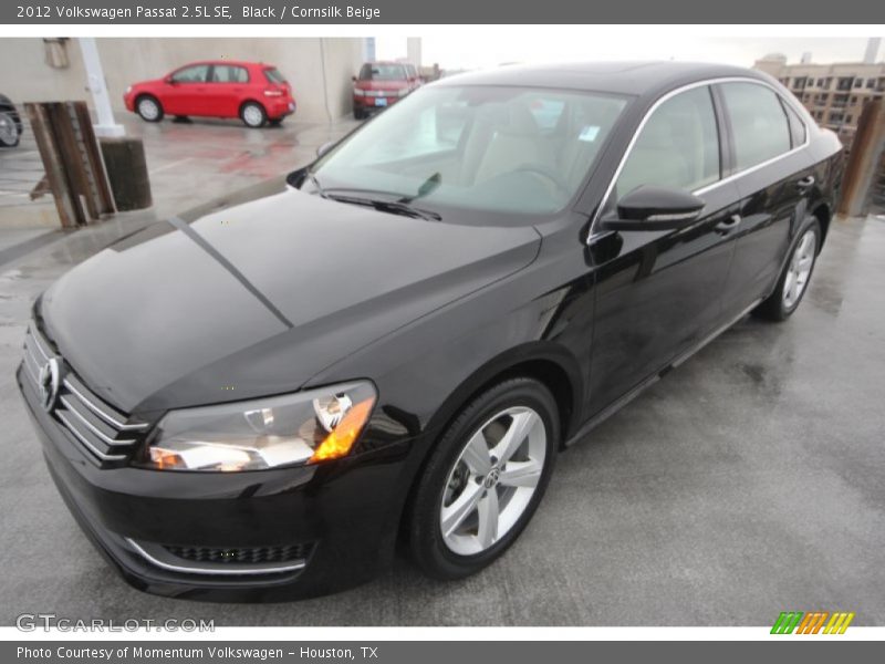Black / Cornsilk Beige 2012 Volkswagen Passat 2.5L SE