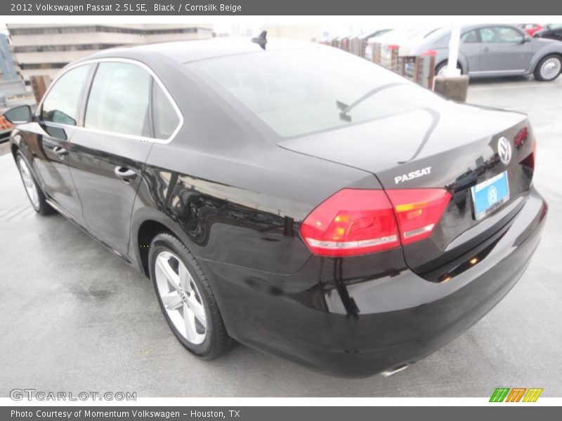 Black / Cornsilk Beige 2012 Volkswagen Passat 2.5L SE