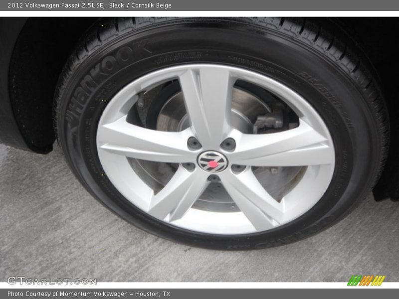 Black / Cornsilk Beige 2012 Volkswagen Passat 2.5L SE
