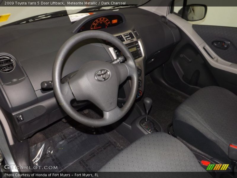 Meteorite Metallic / Dark Charcoal 2009 Toyota Yaris 5 Door Liftback