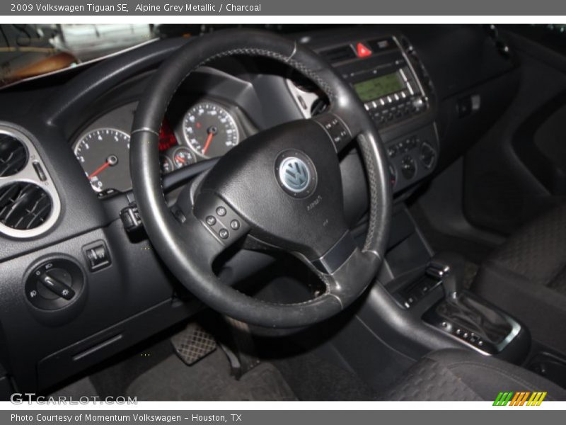 Alpine Grey Metallic / Charcoal 2009 Volkswagen Tiguan SE