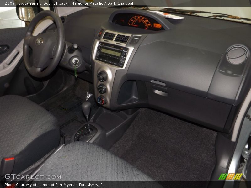 Meteorite Metallic / Dark Charcoal 2009 Toyota Yaris 5 Door Liftback