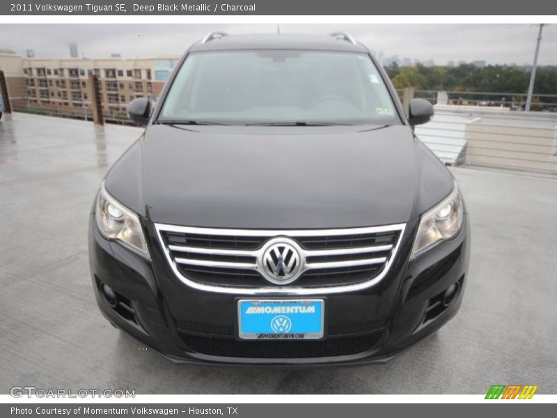 Deep Black Metallic / Charcoal 2011 Volkswagen Tiguan SE
