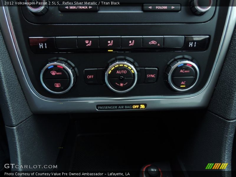 Reflex Silver Metallic / Titan Black 2012 Volkswagen Passat 2.5L S