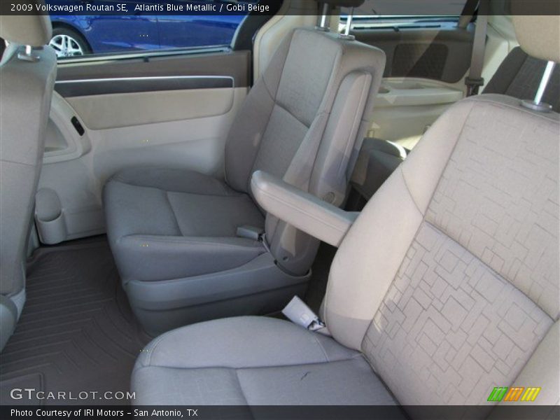 Atlantis Blue Metallic / Gobi Beige 2009 Volkswagen Routan SE