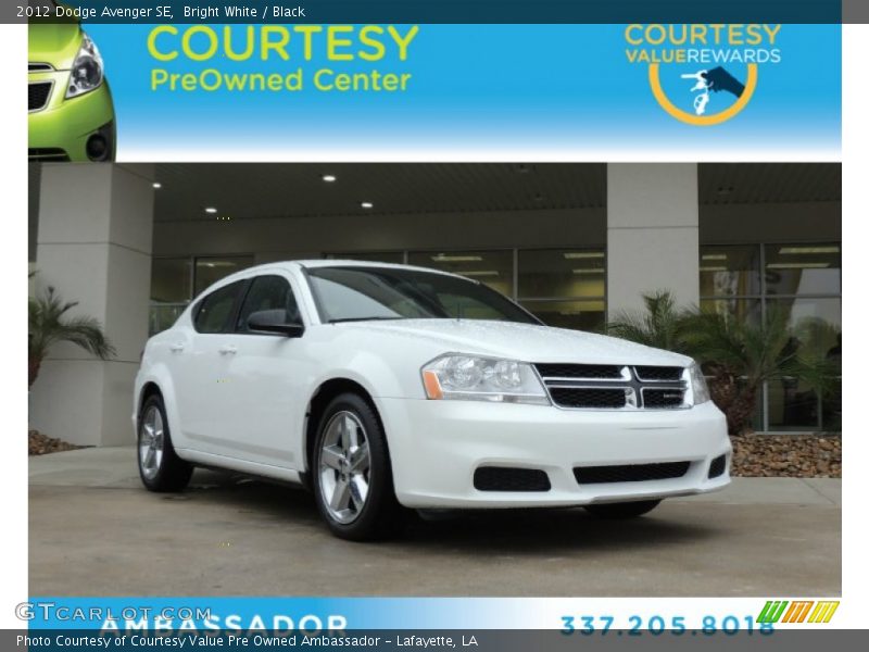 Bright White / Black 2012 Dodge Avenger SE
