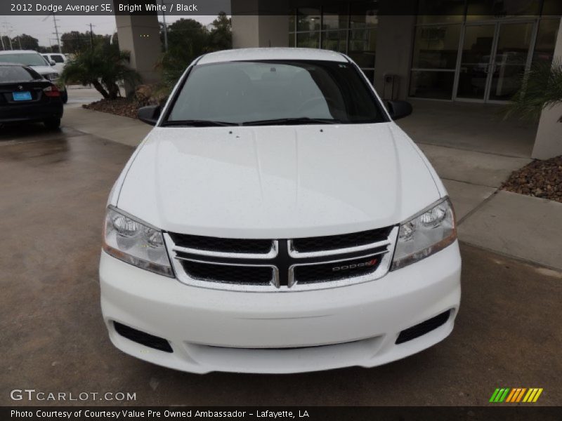 Bright White / Black 2012 Dodge Avenger SE