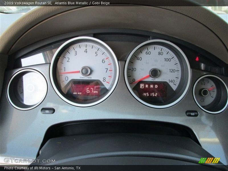 Atlantis Blue Metallic / Gobi Beige 2009 Volkswagen Routan SE