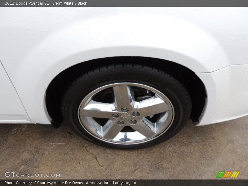 Bright White / Black 2012 Dodge Avenger SE