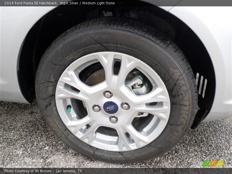 Ingot Silver / Medium Light Stone 2014 Ford Fiesta SE Hatchback