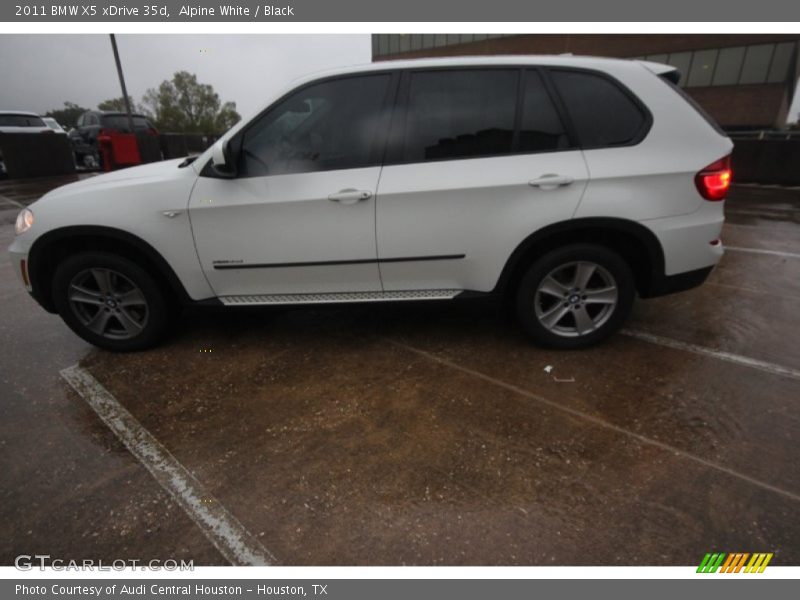 Alpine White / Black 2011 BMW X5 xDrive 35d