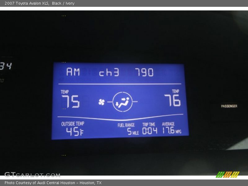 Black / Ivory 2007 Toyota Avalon XLS