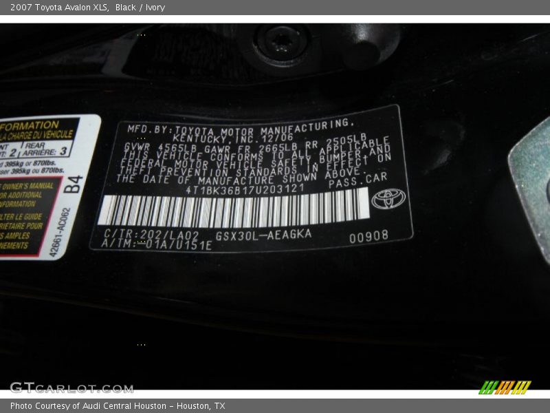 Black / Ivory 2007 Toyota Avalon XLS