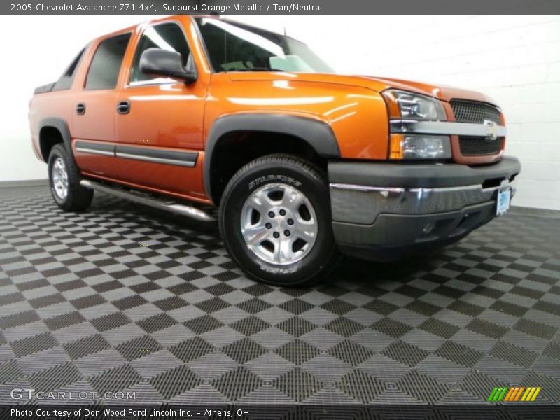 Sunburst Orange Metallic / Tan/Neutral 2005 Chevrolet Avalanche Z71 4x4