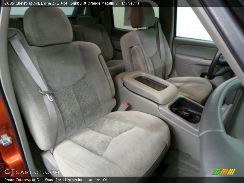 Sunburst Orange Metallic / Tan/Neutral 2005 Chevrolet Avalanche Z71 4x4