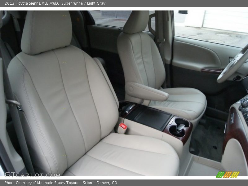 Super White / Light Gray 2013 Toyota Sienna XLE AWD
