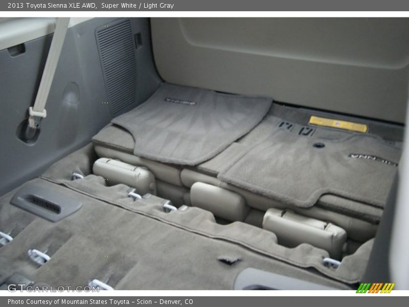 Super White / Light Gray 2013 Toyota Sienna XLE AWD