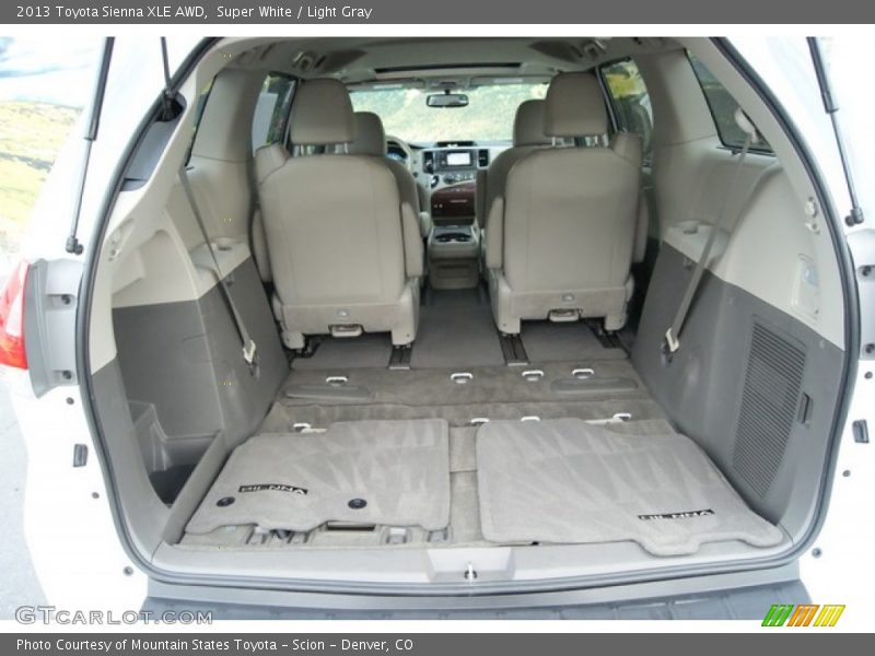 Super White / Light Gray 2013 Toyota Sienna XLE AWD