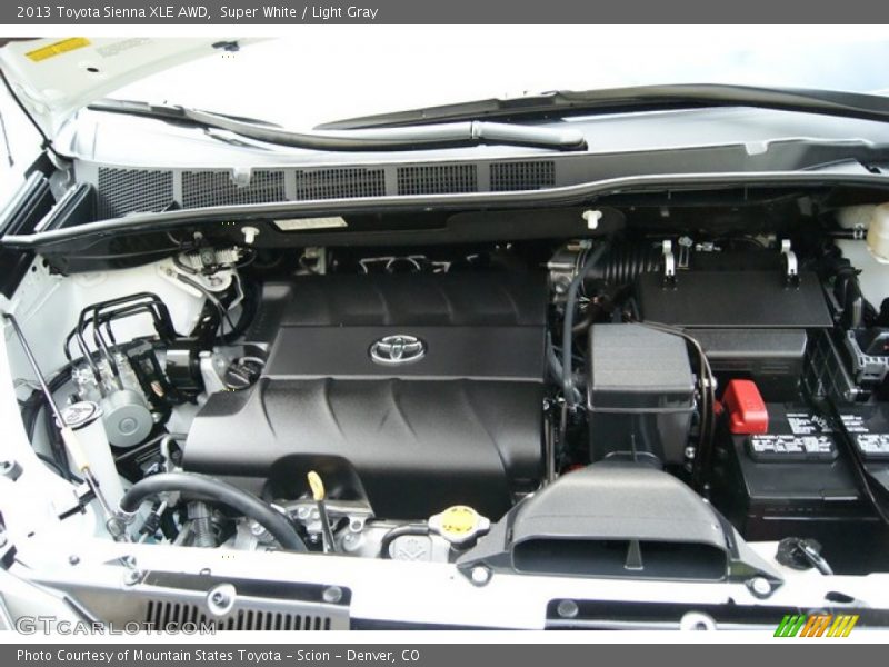 Super White / Light Gray 2013 Toyota Sienna XLE AWD