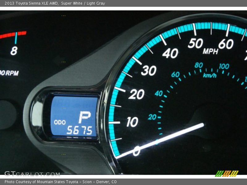 Super White / Light Gray 2013 Toyota Sienna XLE AWD