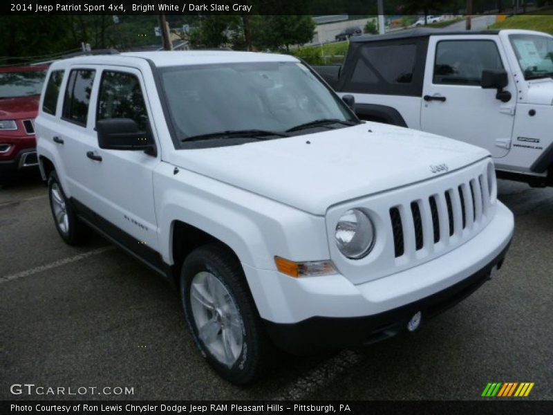 Bright White / Dark Slate Gray 2014 Jeep Patriot Sport 4x4