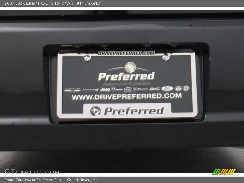 Black Onyx / Titanium Gray 2007 Buick Lucerne CXL