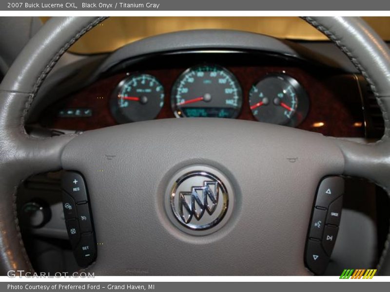 Black Onyx / Titanium Gray 2007 Buick Lucerne CXL