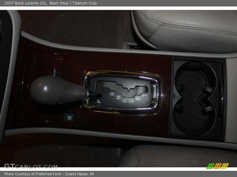 Black Onyx / Titanium Gray 2007 Buick Lucerne CXL